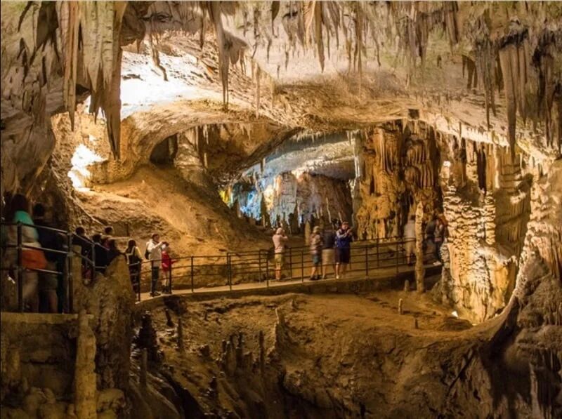 Capture the mystical beauty of Hoa Binh’s geological gem
